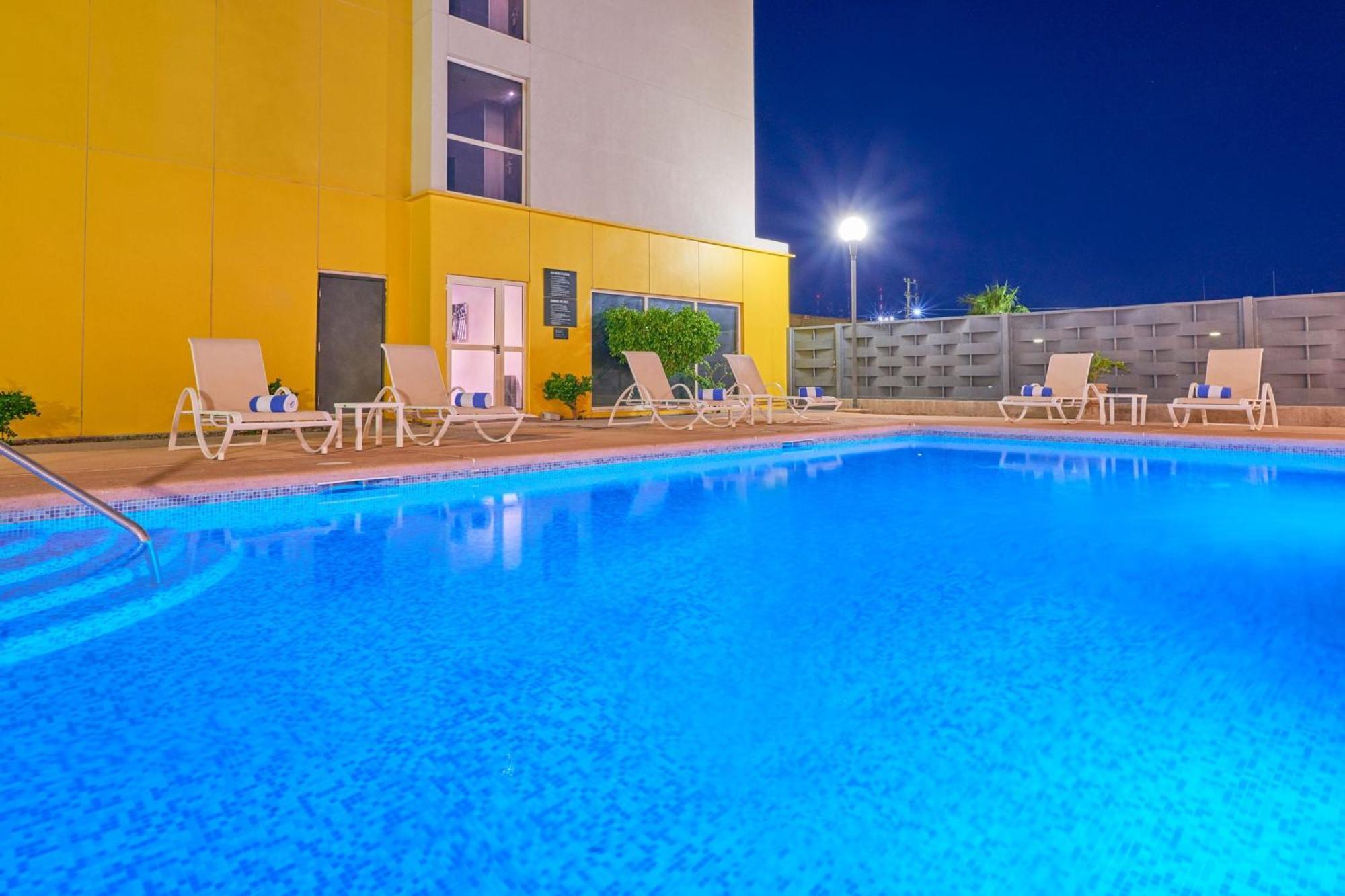 City Express By Marriott Caborca Heroica Caborca 외부 사진