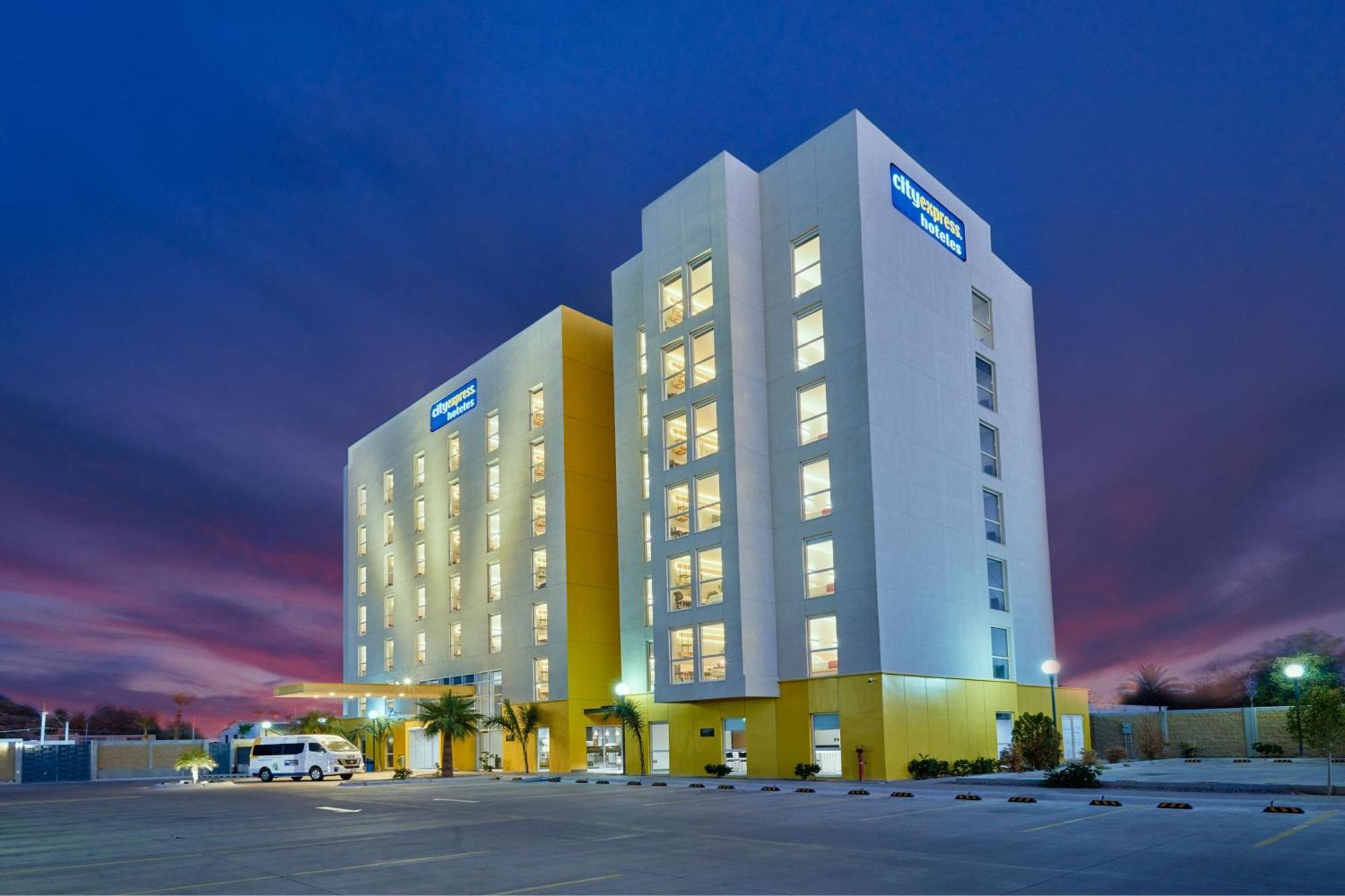 City Express By Marriott Caborca Heroica Caborca 외부 사진